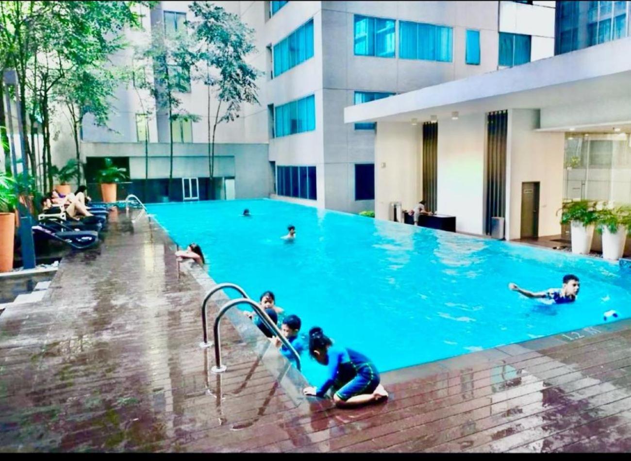 Summer Suites Klcc By Homestay Kuala Lumpur Exterior foto
