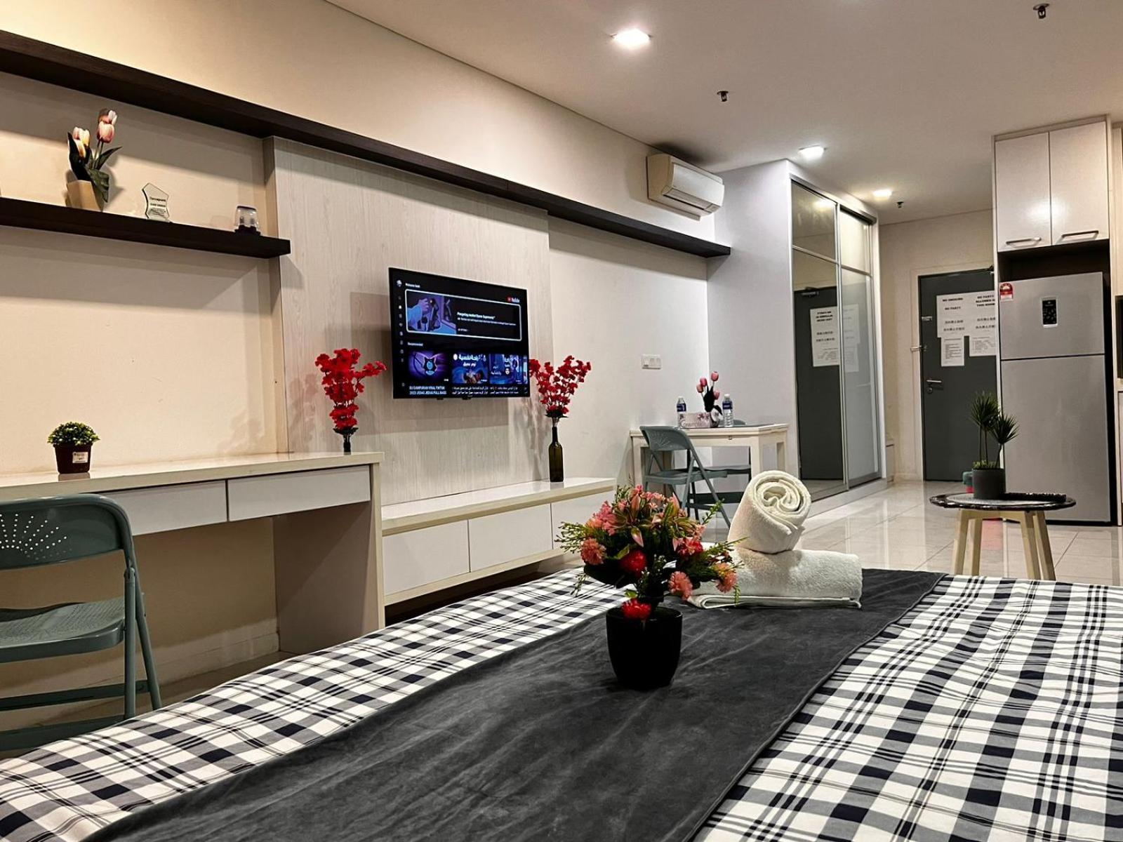 Summer Suites Klcc By Homestay Kuala Lumpur Exterior foto