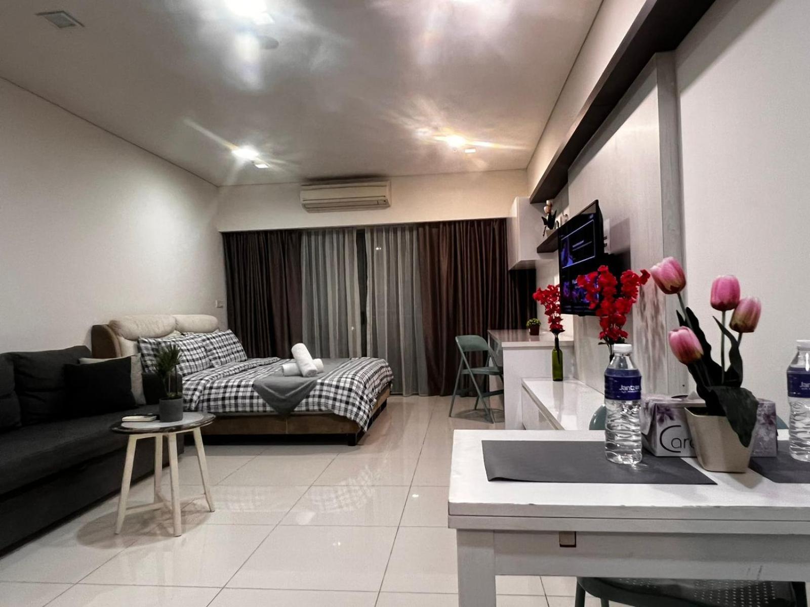 Summer Suites Klcc By Homestay Kuala Lumpur Exterior foto