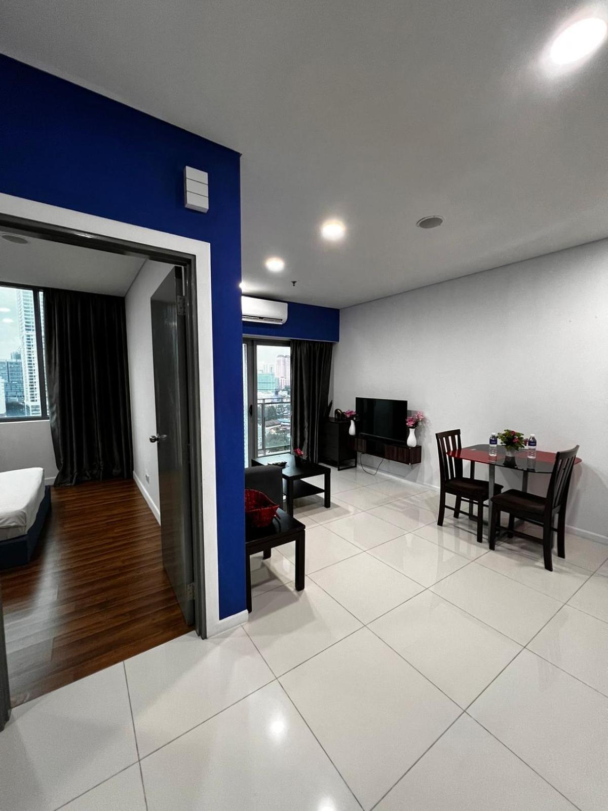 Summer Suites Klcc By Homestay Kuala Lumpur Exterior foto