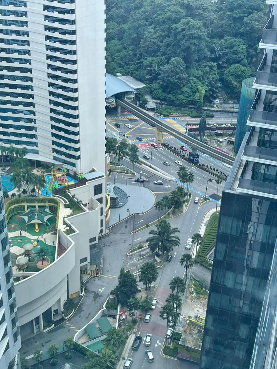 Summer Suites Klcc By Homestay Kuala Lumpur Exterior foto